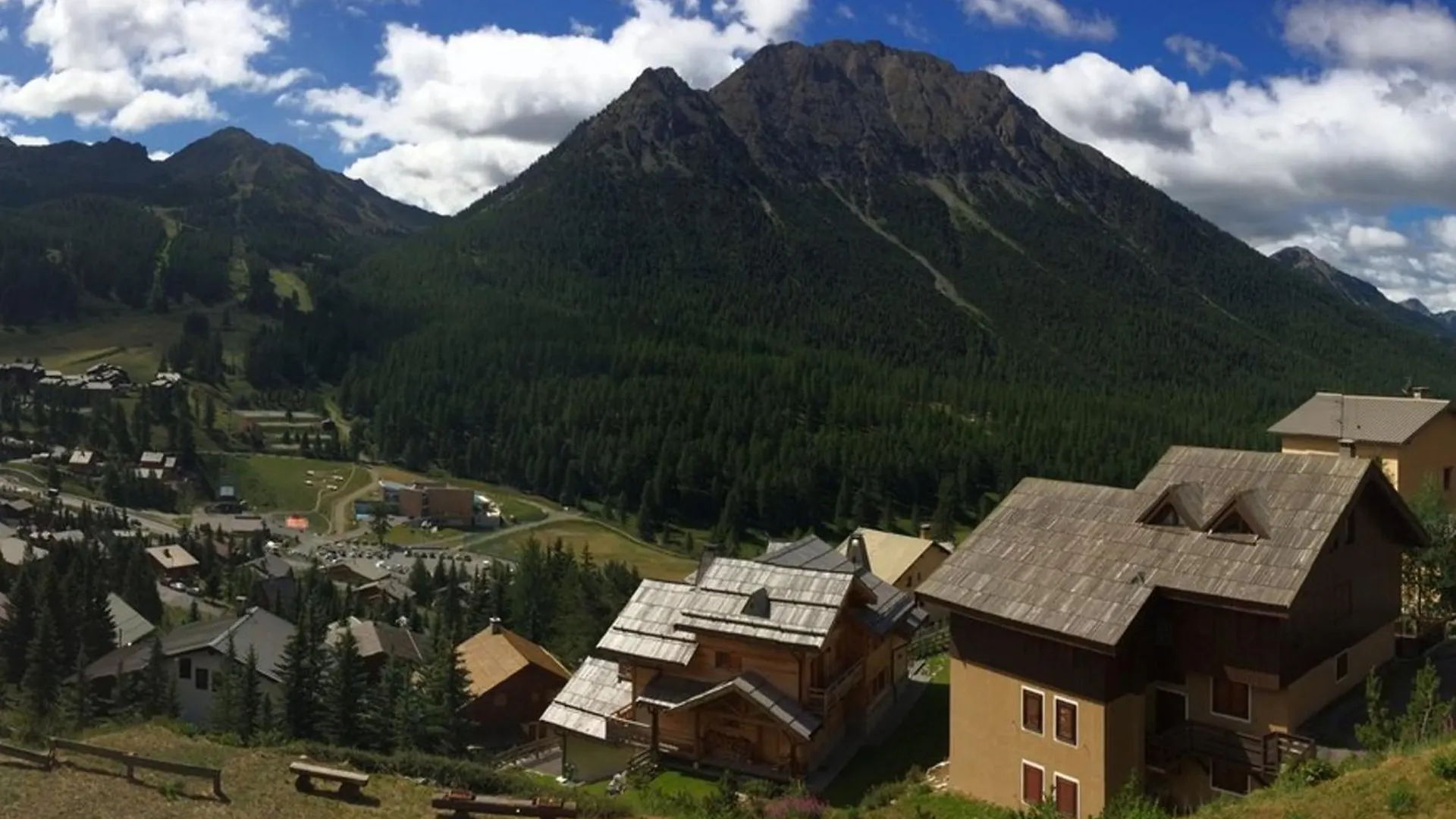 Apartment Studio 4 Pers Sud Avec Balcon, Parking Et Animaux Acceptes - Fr-1-445-206 Montgenevre