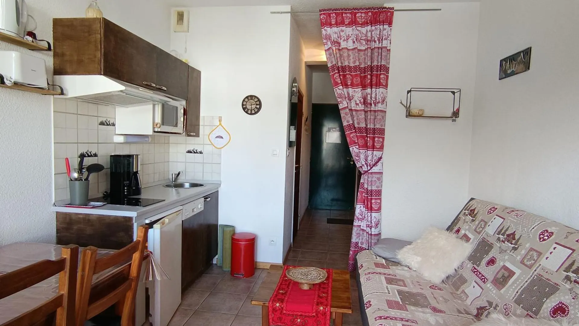Studio 4 Pers Sud Avec Balcon, Parking Et Animaux Acceptes - Fr-1-445-206 Montgenevre