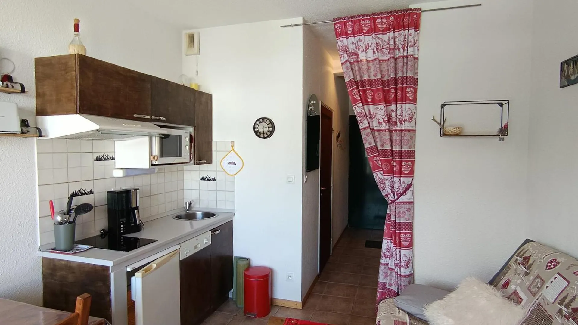 Studio 4 Pers Sud Avec Balcon, Parking Et Animaux Acceptes - Fr-1-445-206 Montgenevre France